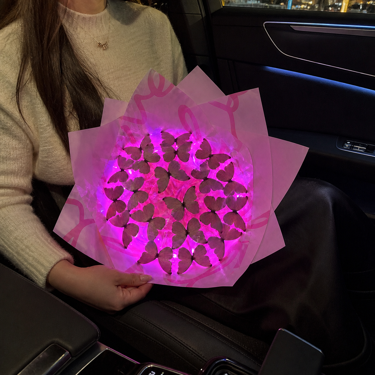 Led Işıklı Pembe Love Kelebek Buketi | Romantik Hediye