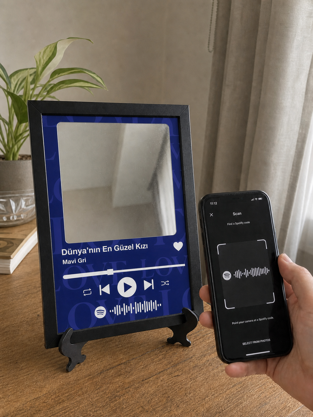 Spotify Makyaj Tablosu Dünya’nın En Güzel Kızı Aynası